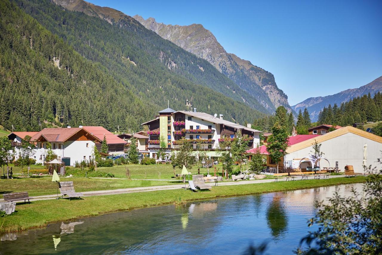 Bio Hotel Stillebach Sankt Leonhard im Pitztal Bagian luar foto