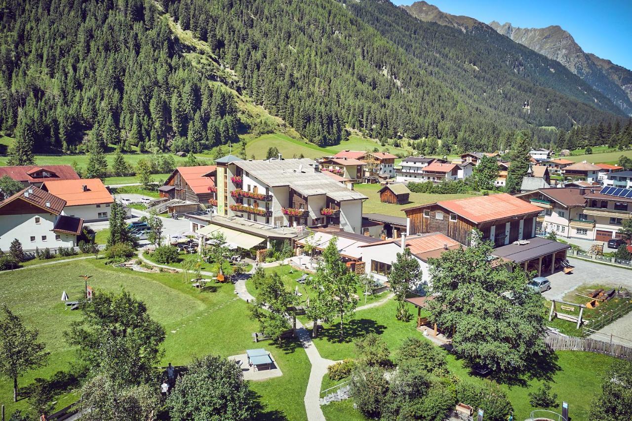 Bio Hotel Stillebach Sankt Leonhard im Pitztal Bagian luar foto